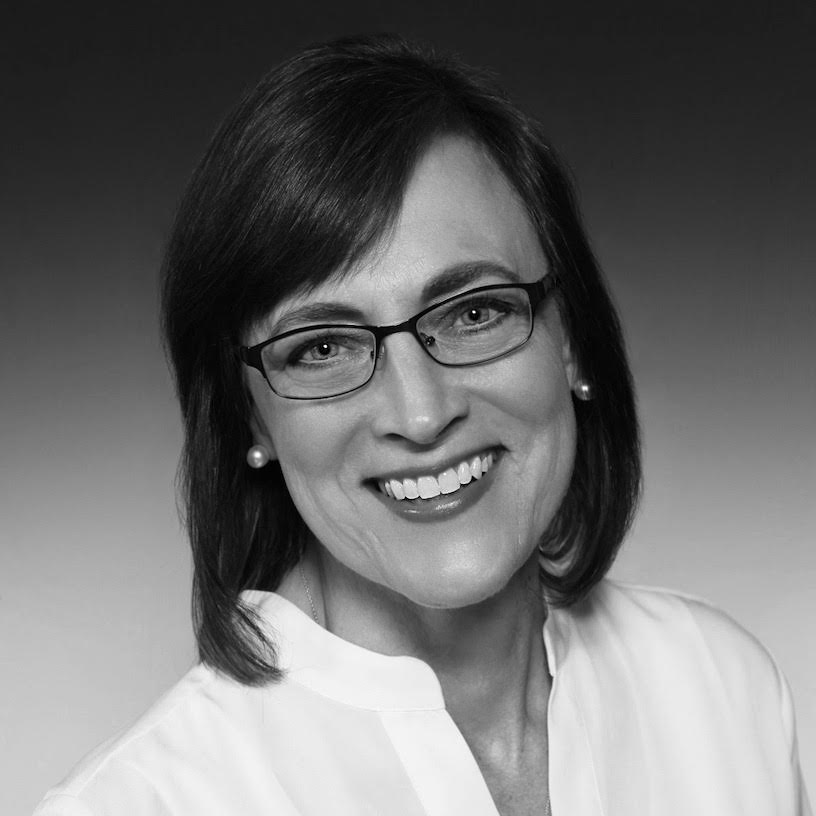 Lindsay Olesberg, Senior Consultant